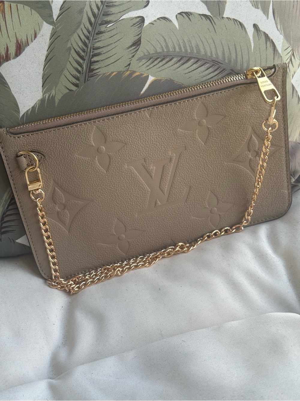 🔥 Louis Vuitton Large, Empriente Neverfull Pouch🔥